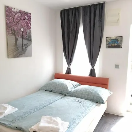 Apartmenthaus Beim Lkh I Free Parking I Self Check-in Graz