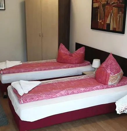 Apartmenthaus Beim Lkh I Free Parking I Self Check-in