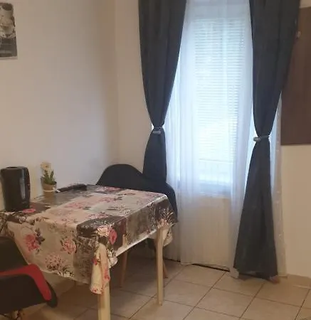 Apartmenthaus Beim Lkh *