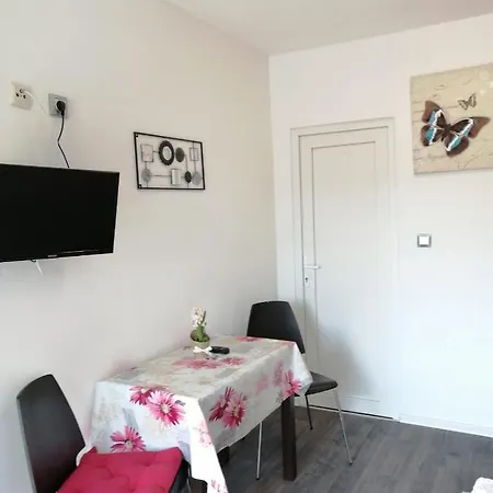 Apartmenthaus Beim Lkh Guest house Graz