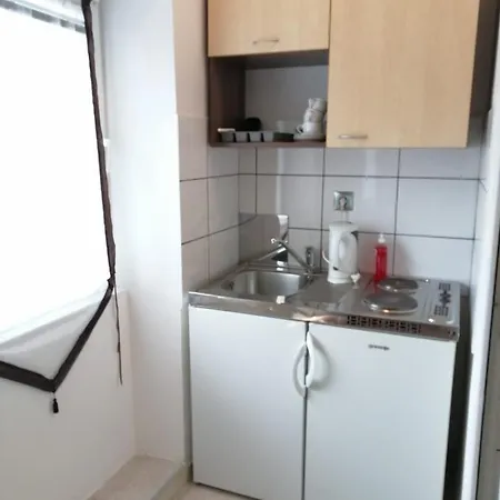 Apartmenthaus Beim Lkh ゲストハウス