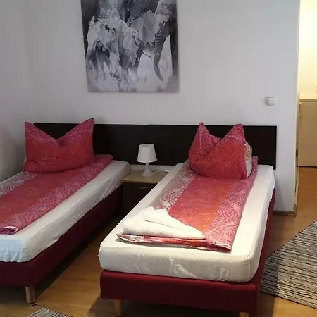 ゲストハウス Apartmenthaus Beim Lkh *