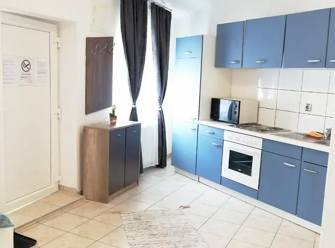 Apartmenthaus Beim Lkh I Free Parking I Self Check-in *