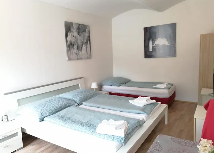 بيت ضيافة Apartmenthaus Beim Lkh I Free Parking I Self Check-in غراتس