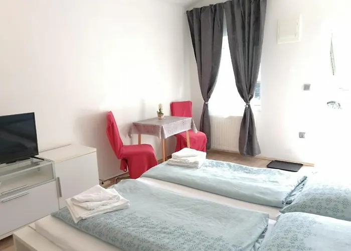 Apartmenthaus Beim Lkh I Free Parking I Self Check-in