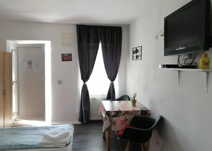 Apartmenthaus Beim Lkh I Free Parking I Self Check-in * Graz