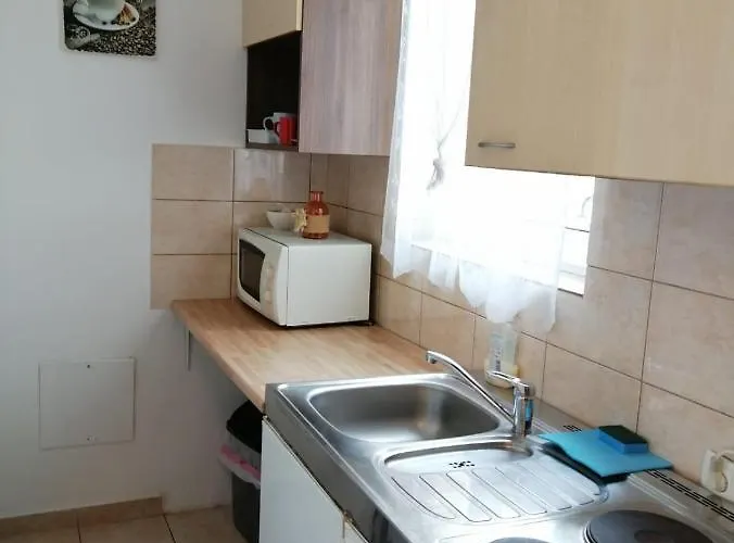 بيت ضيافة Apartmenthaus Beim Lkh I Free Parking I Self Check-in