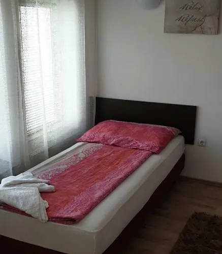 Apartmenthaus Beim Lkh I Free Parking I Self Check-in *