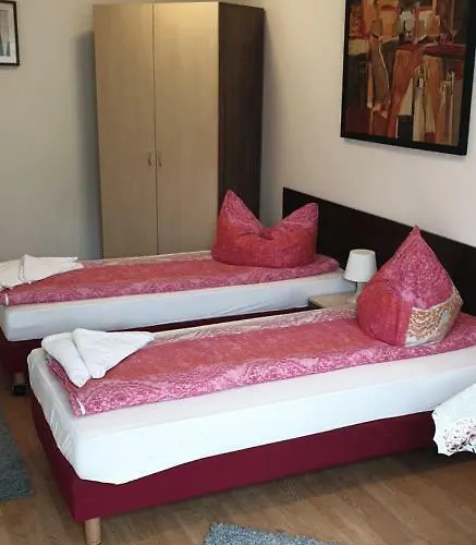 Apartmenthaus Beim Lkh I Free Parking I Self Check-in