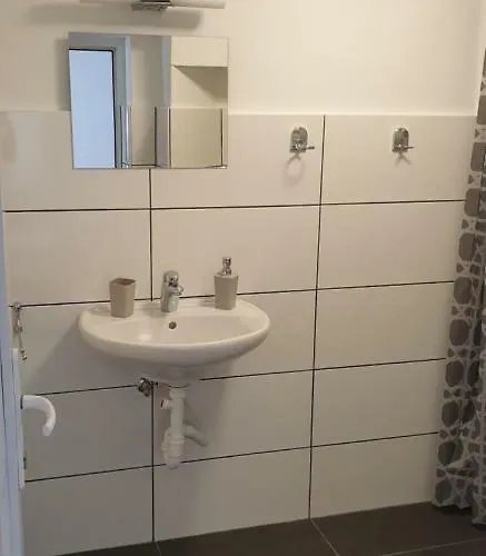 Apartmenthaus Beim Lkh I Free Parking I Self Check-in גראץ